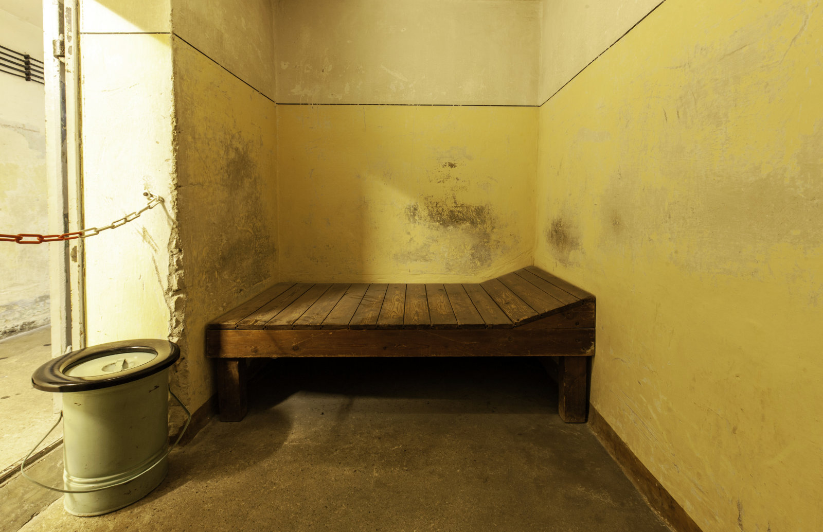 Image of an old prison cell in Berlin found for words - old soviet prison